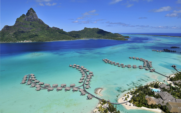 Bora Bora nằm tại Polynésie thuộc nước Pháp